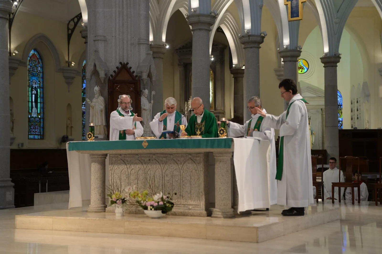 Messe à la cathédrale de l’Immaculée Conception, Central