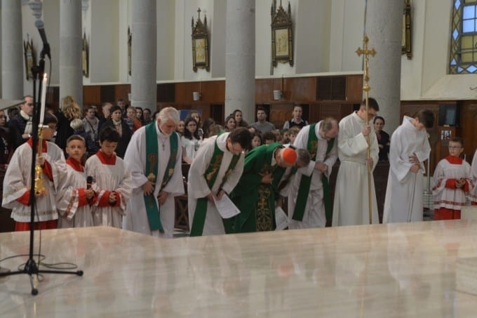 Messe à la cathédrale et voeux du père Rémy