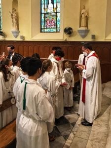 Servants d’autel  – retour sur la remise des “cordons” du 4 juin 2022